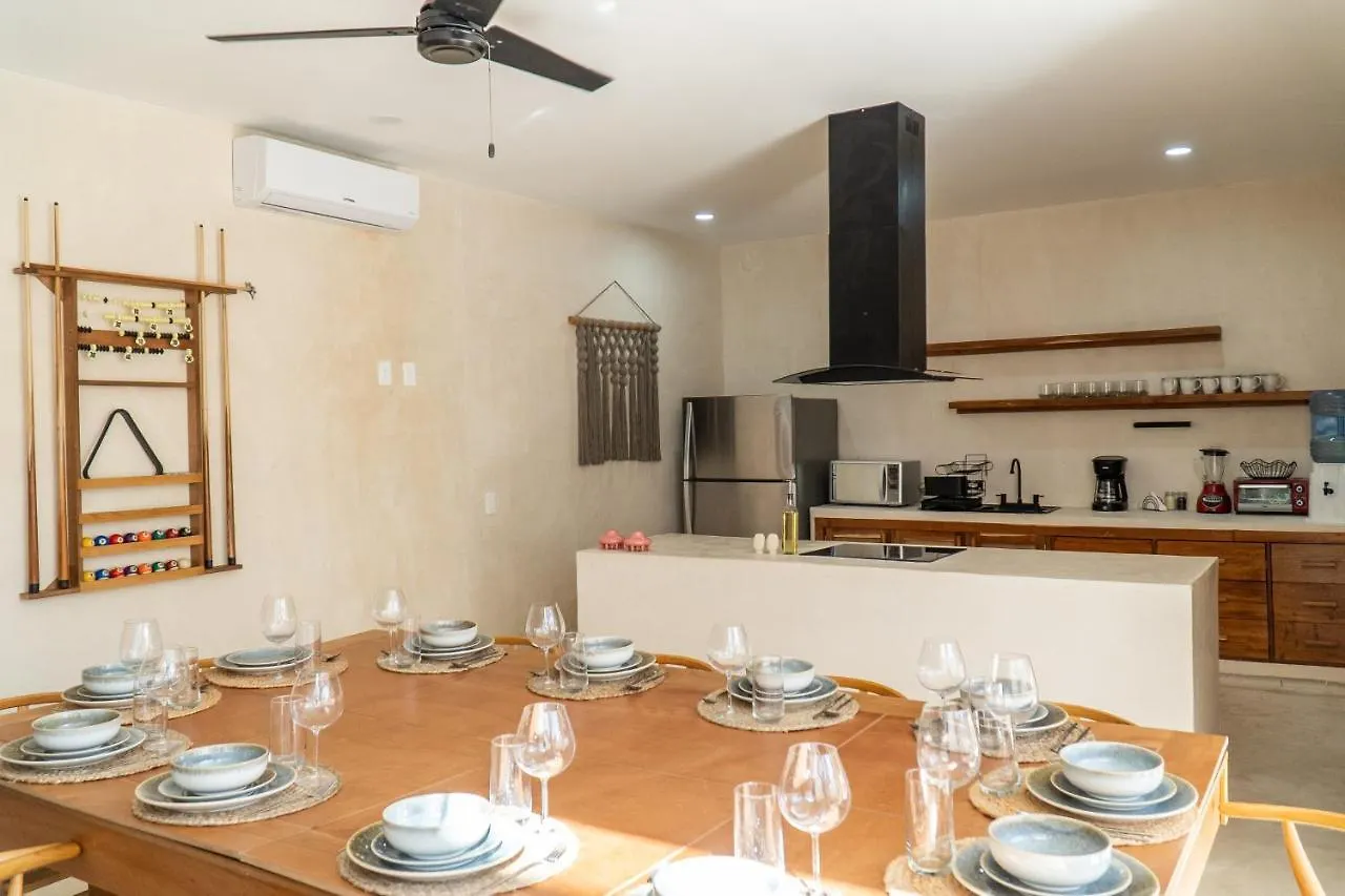 Villa Saadhu With Fantastic Oceanview Isla Mujeres