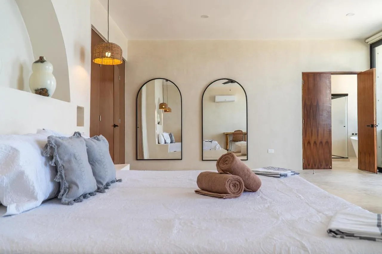 Villa Saadhu With Fantastic Oceanview Isla Mujeres